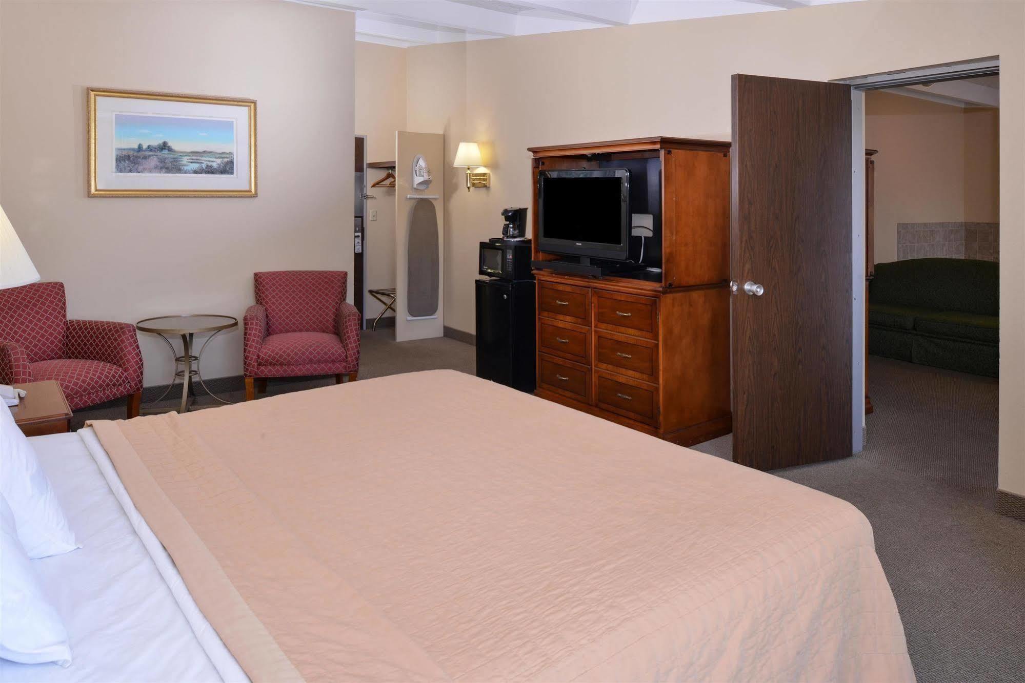 Americas Best Value Inn - Campus View Eau Claire Kültér fotó